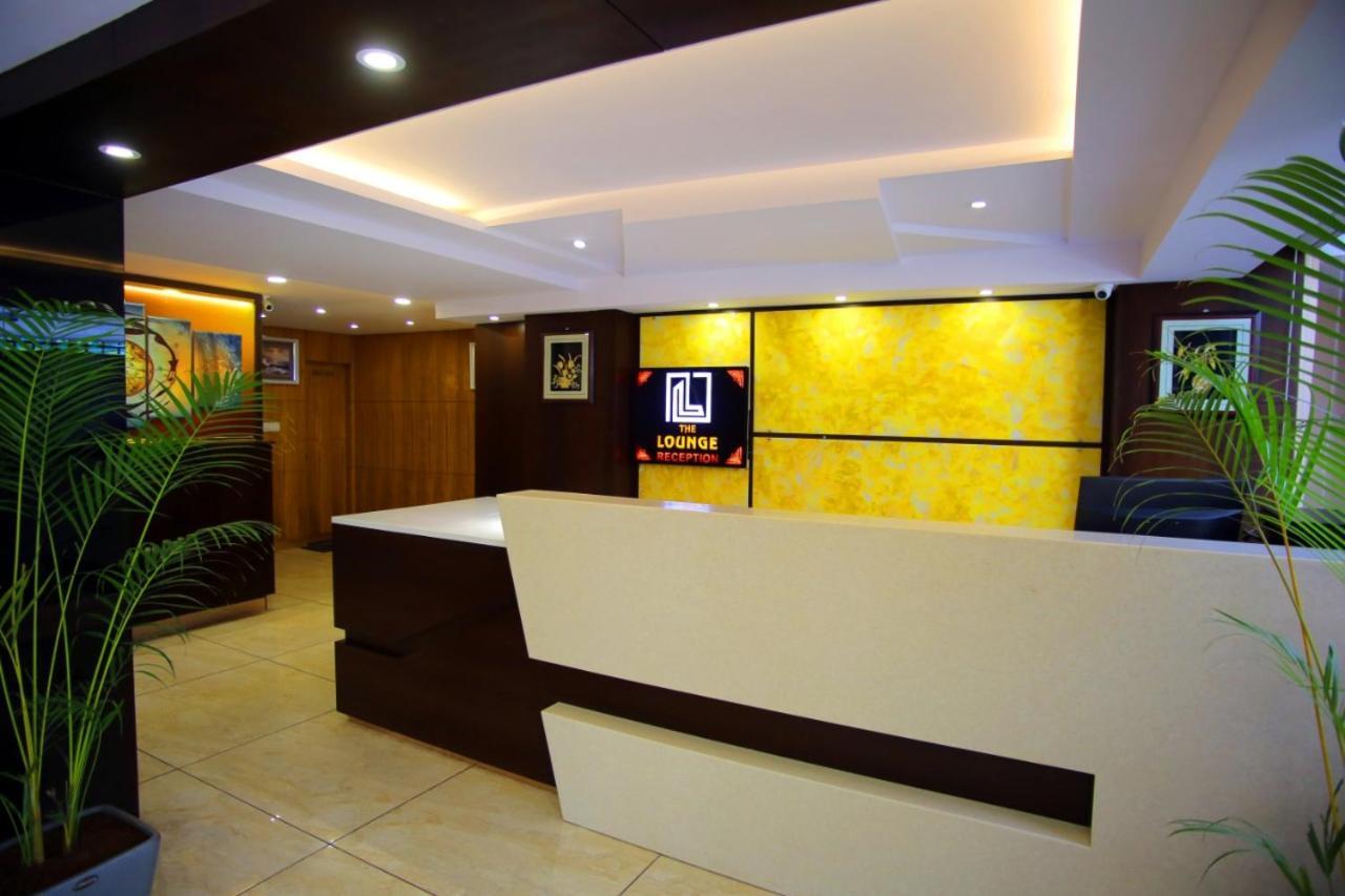 The Lounge Business Hotel Бангалор Экстерьер фото